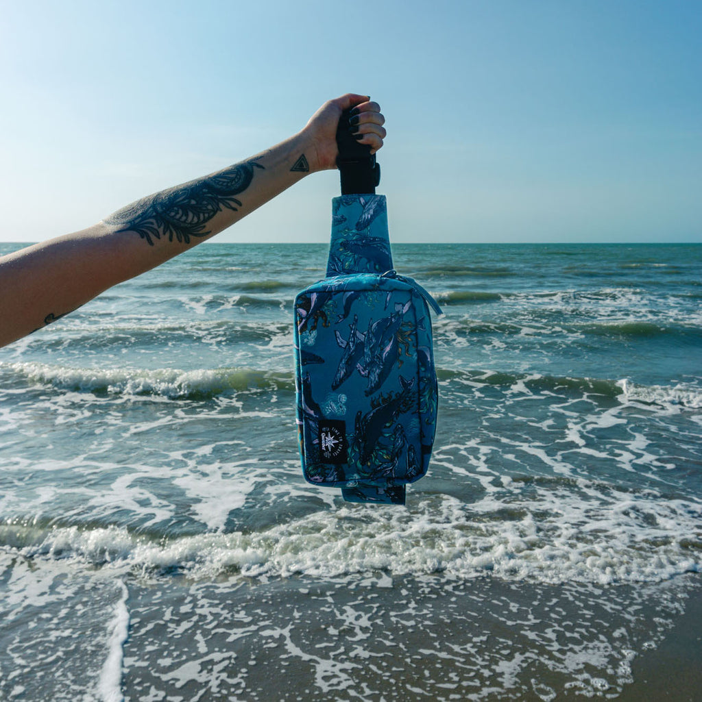 Hip Pack Classic Ballenas