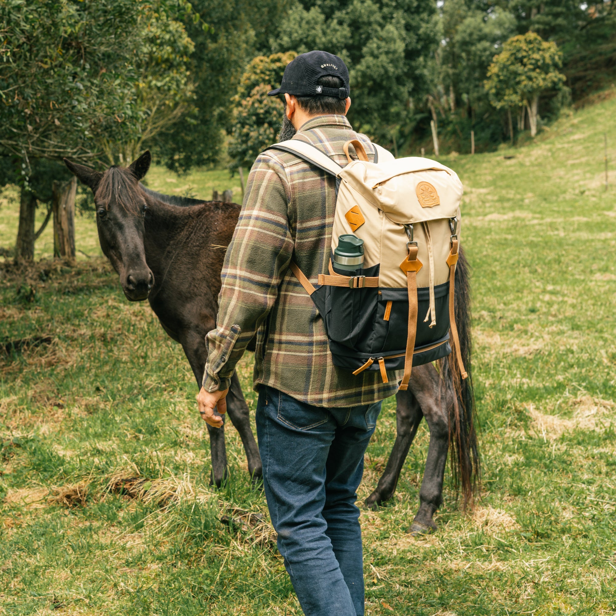 Camp Backpack Dual Camel Imagen secundaria del producto