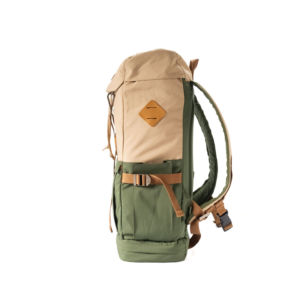 Camp Backpack Explorer