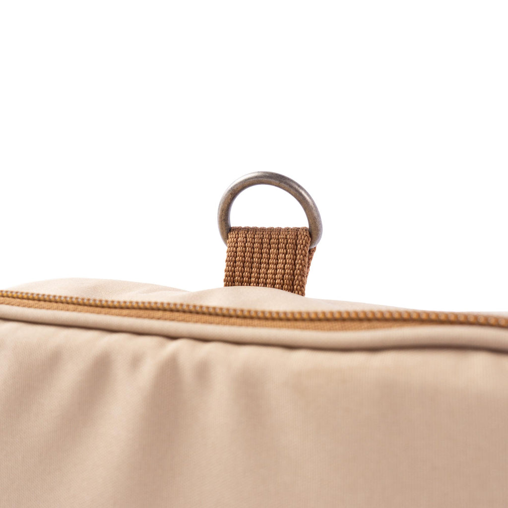 Essential Case 2.0 Sand