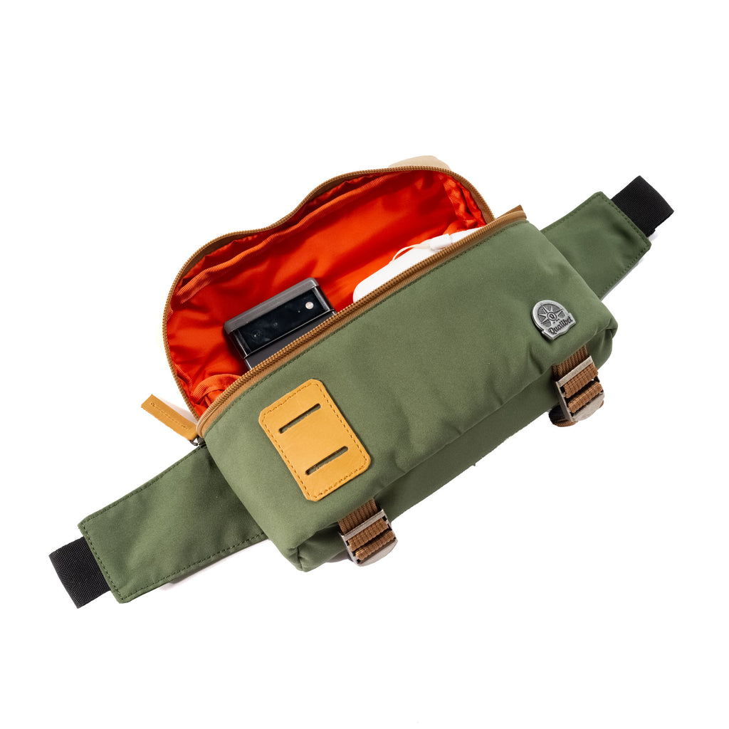 Hip Pack Explorer