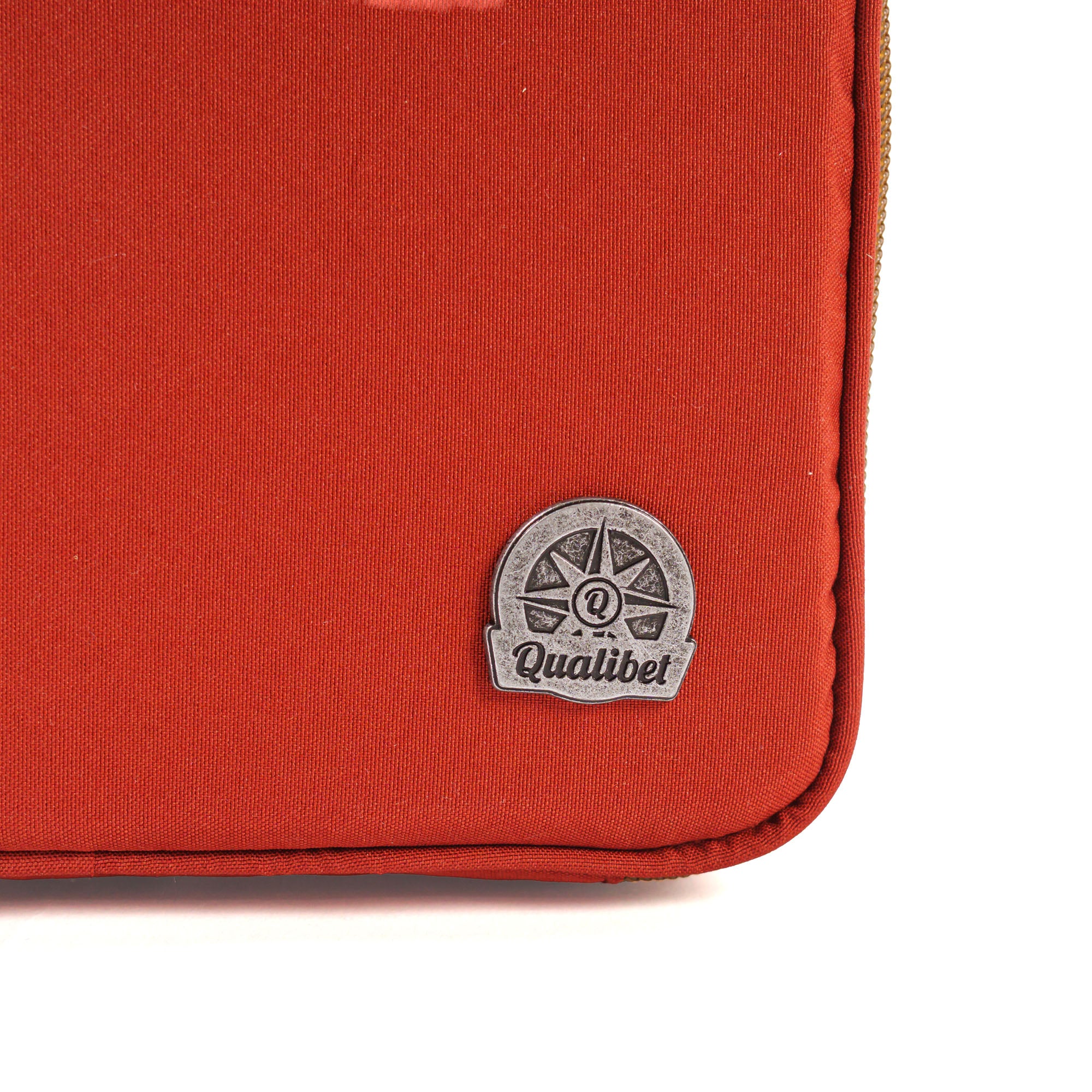 Essential Case 2.0 Pepper