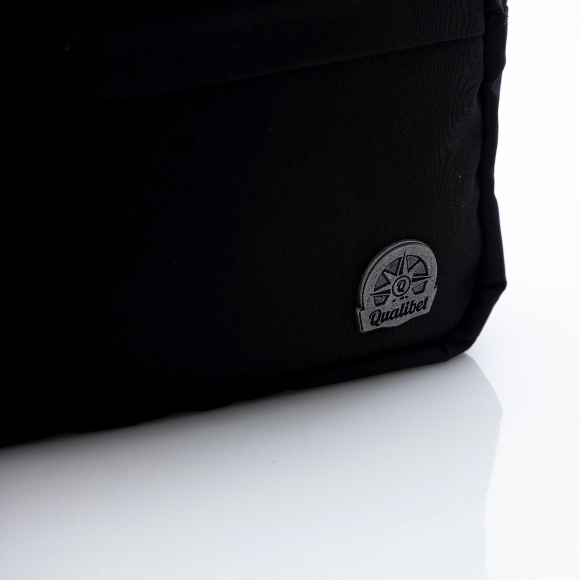 Travel Case Premium Black x Miel