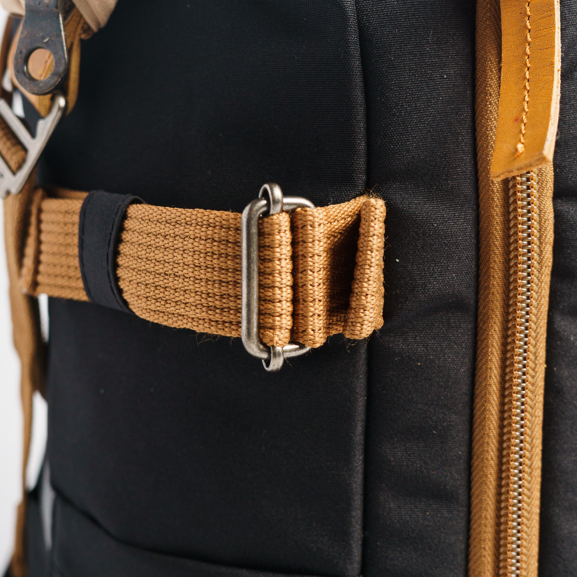 Duna Backpack Dual Camel